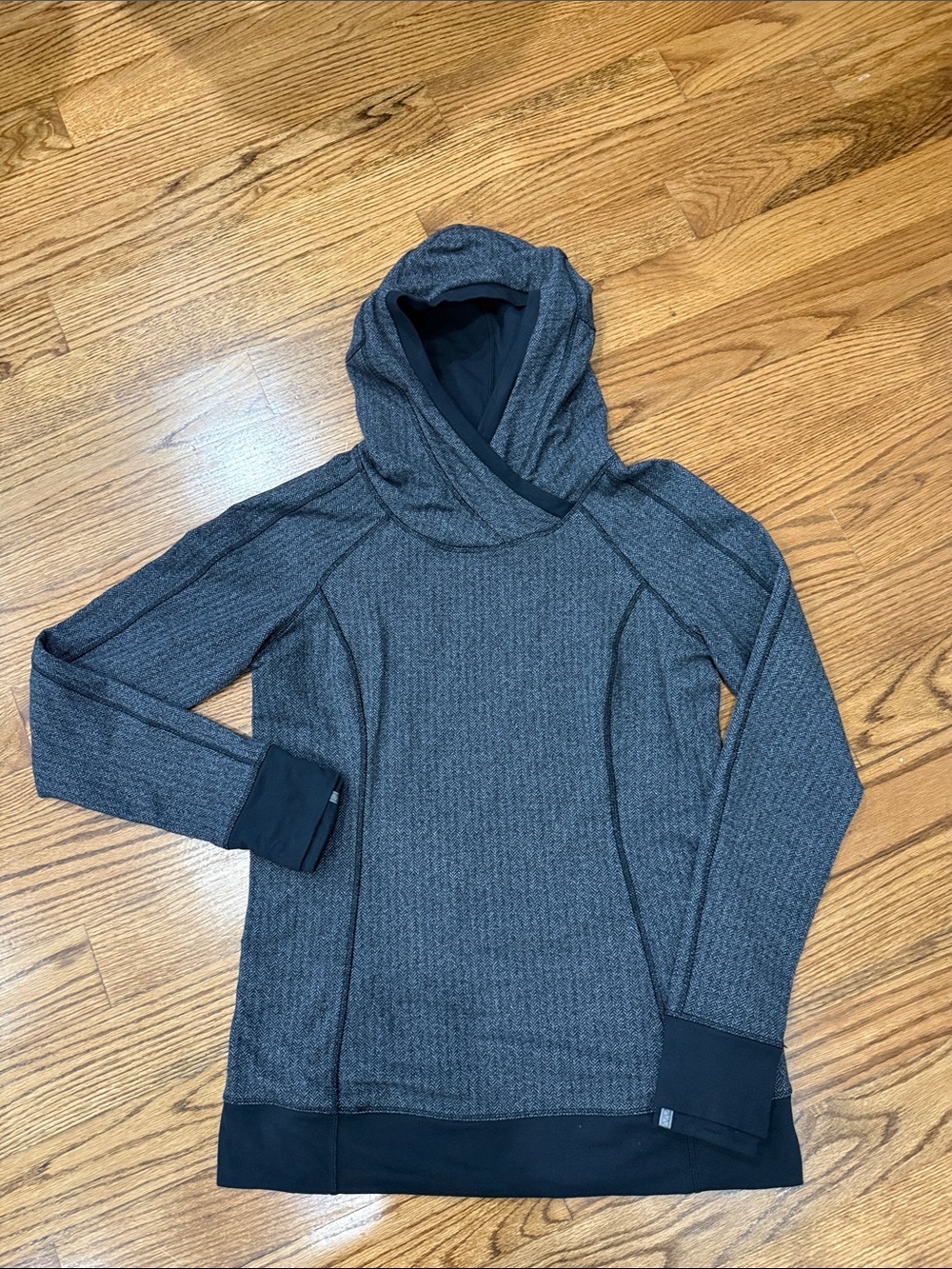 Lululemon Think Fast Hoodie Herringbone Pullover Gray Black Size 12